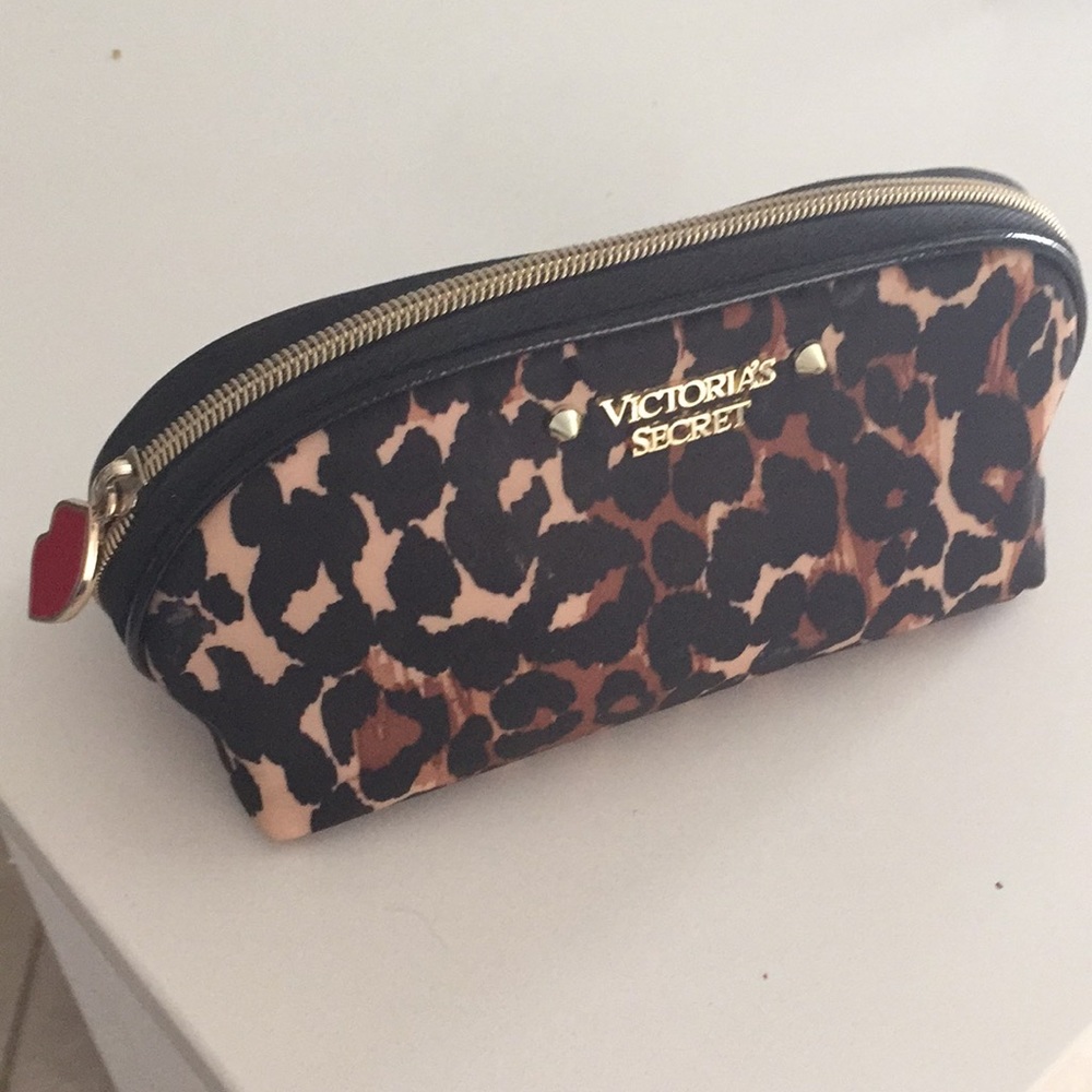 💋💄💄VICTORIAS SECRET MAKEUP BAG💋💋💄
